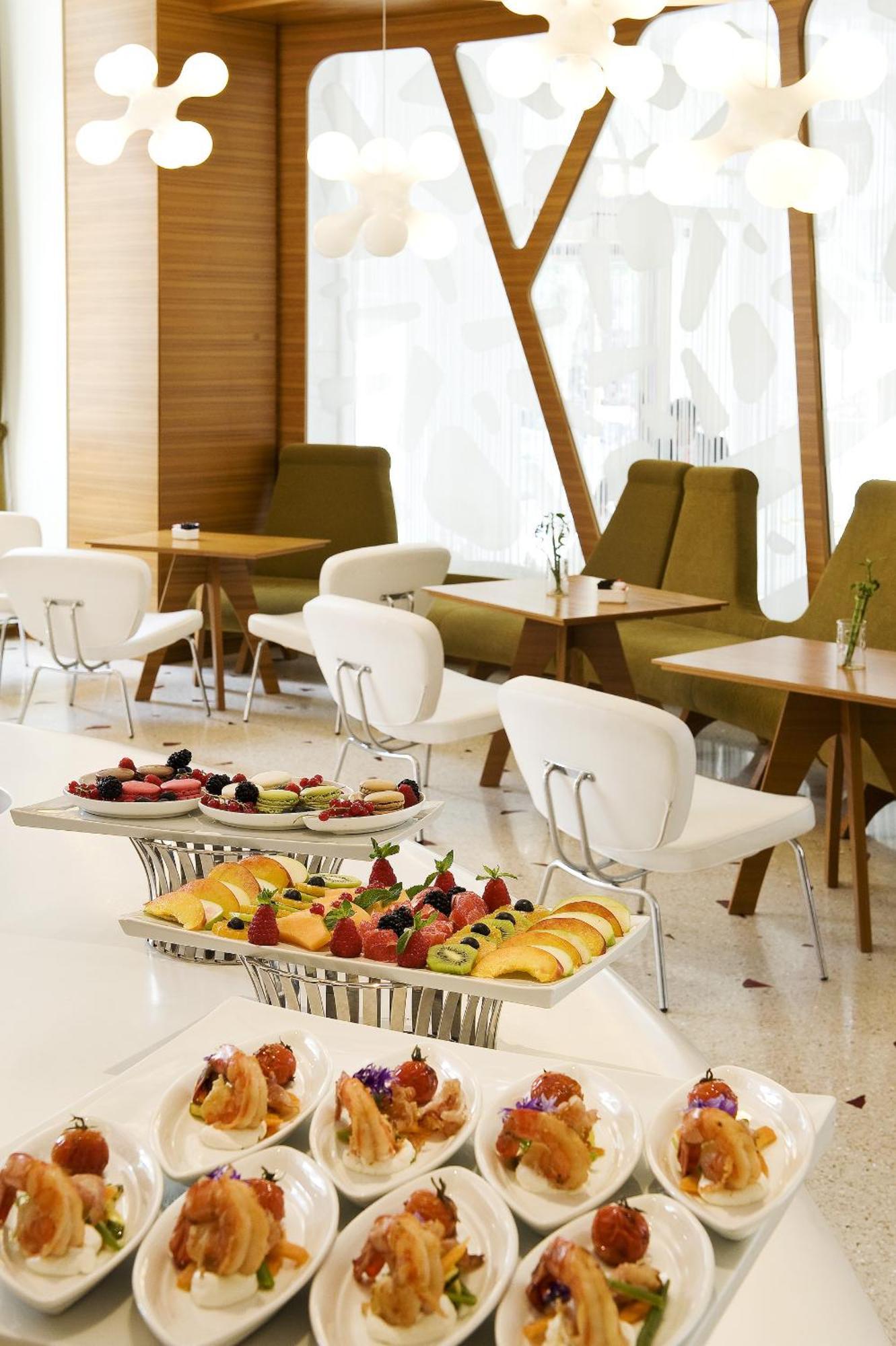 Boscolo Nice Hotel & Spa Kültér fotó The lounge at the airport